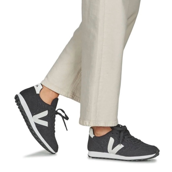 VEJA SDU FLANNEL DARK BLACK WHITE CASUAL LACES LOW TOP SNEAKERS WOMEN’S SZ 8
